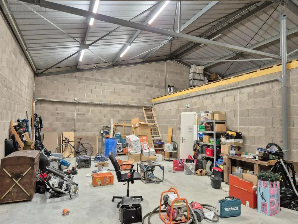 Fonds et murs commerciaux a vendre Amboise 37400 Indre-et-Loire 37 583000 euros CB 003