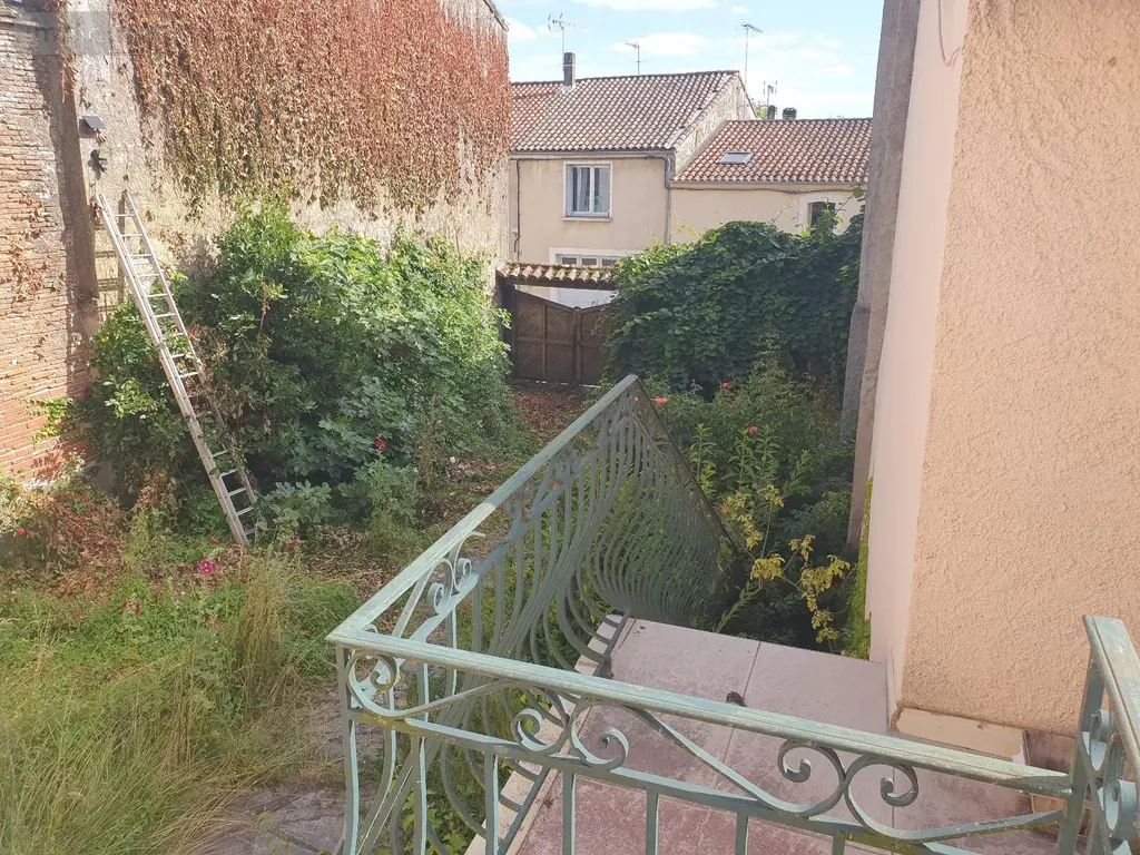 Immeuble de rapport a vendre Valence 82400 Tarn-et-Garonne 82 344 m2 12 pièces 250000 euros 1499B 005