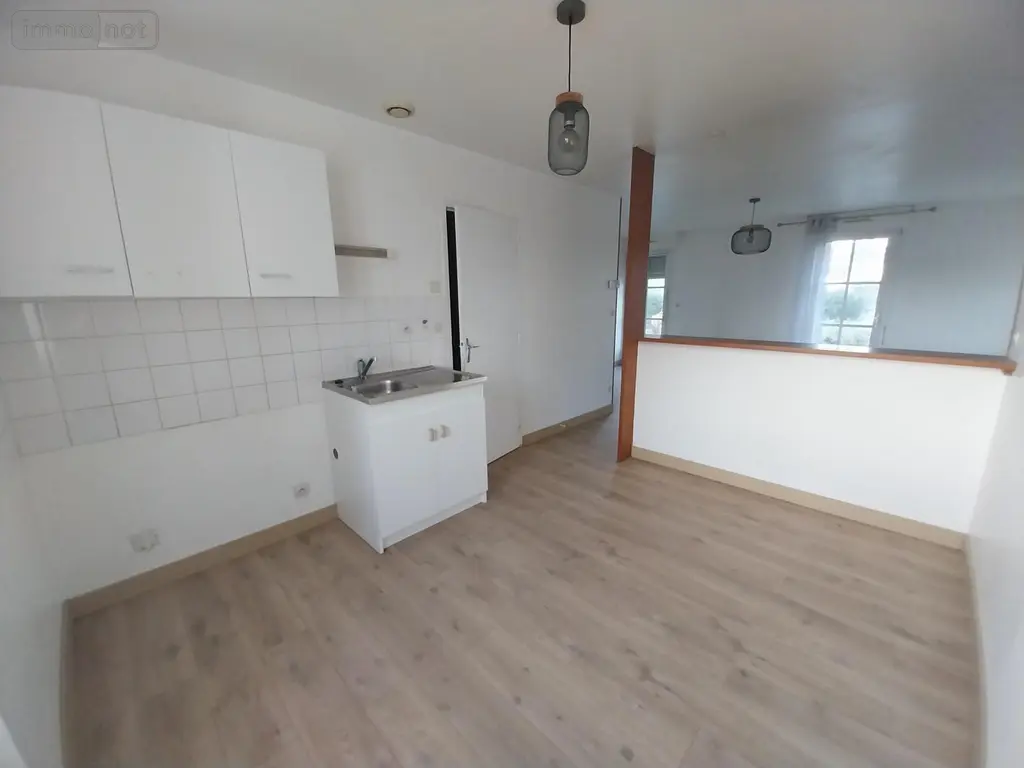 Location maison Le Genest-Saint-Isle 53940 Mayenne 53 79 m2 4 pièces 580 euros 53090-702 004