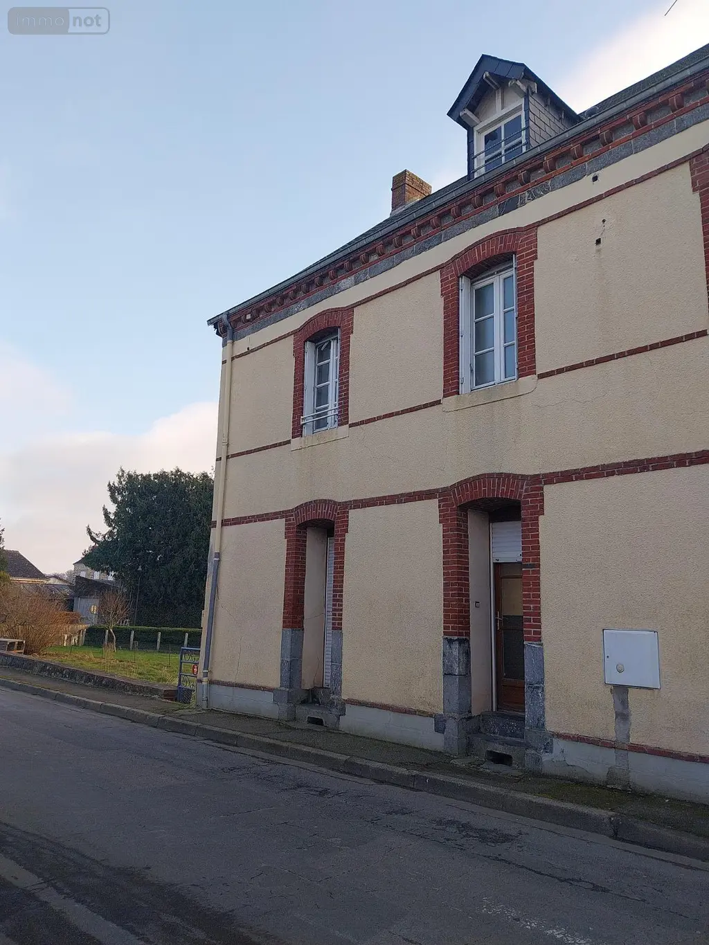 Location maison Le Genest-Saint-Isle 53940 Mayenne 53 79 m2 4 pièces 580 euros 53090-702 001