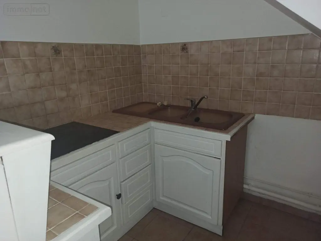 Location appartement Reims 51100 Marne 51 31 m2 2 pièces 475 euros COU 003