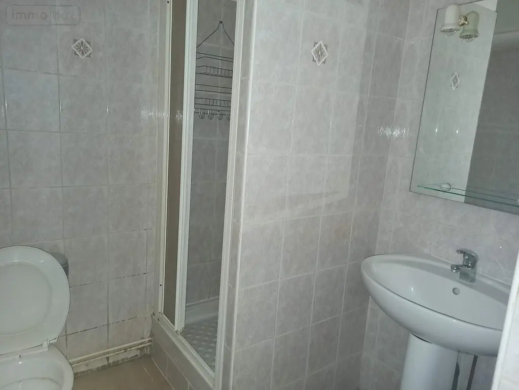 Location appartement Reims 51100 Marne 51 31 m2 2 pièces 475 euros COU 005