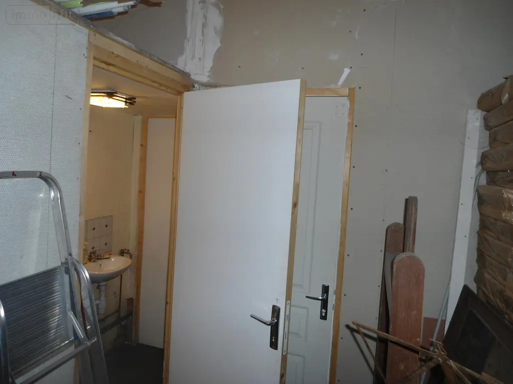 Divers a vendre Fougères 35300 Ille-et-Vilaine 35 60 m2 1 pièce 72772 euros VTECOR 006