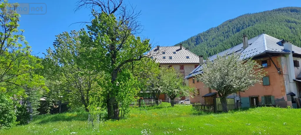 Terrain a batir a vendre Château-Ville-Vieille 05350 Hautes-Alpes 05 70000 euros SOUS PROMESSE DE VENTE / VENDU 003
