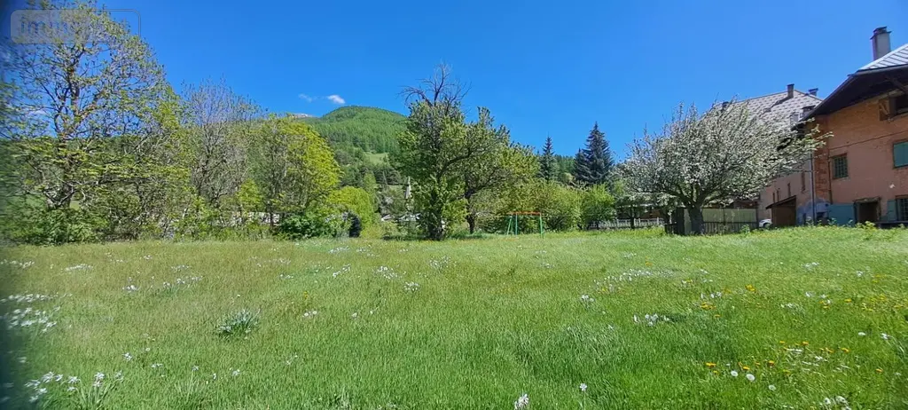Terrain a batir a vendre Château-Ville-Vieille 05350 Hautes-Alpes 05 70000 euros SOUS PROMESSE DE VENTE / VENDU 006
