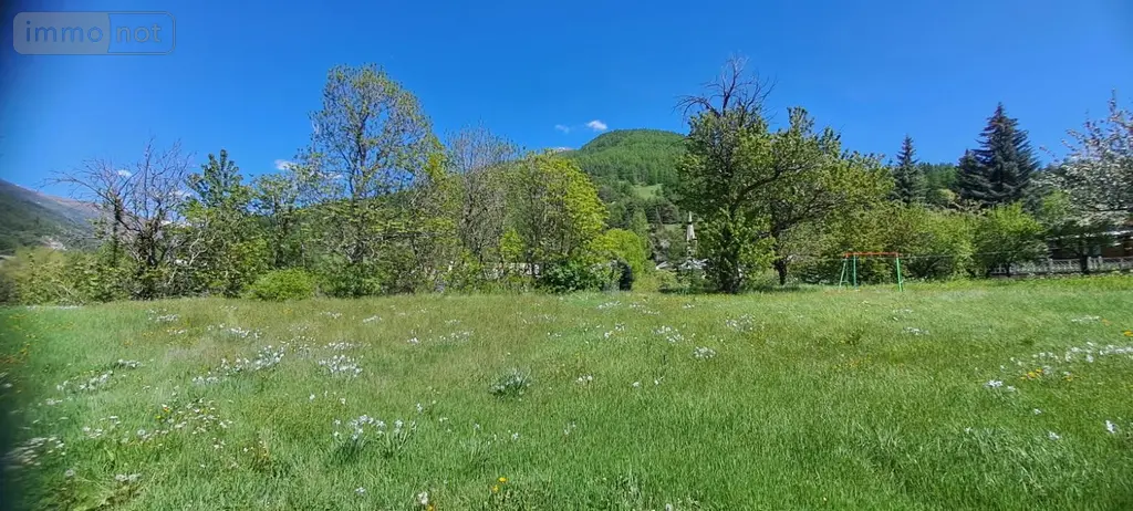 Terrain a batir a vendre Château-Ville-Vieille 05350 Hautes-Alpes 05 70000 euros SOUS PROMESSE DE VENTE / VENDU 002