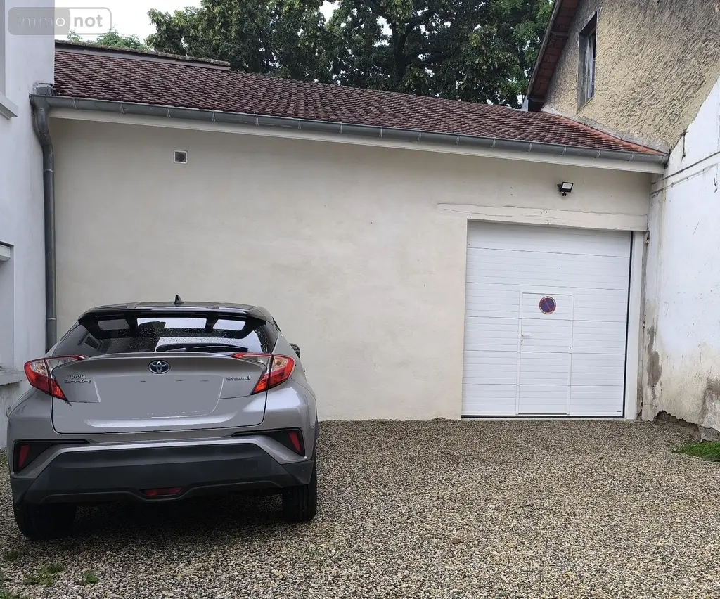 Location fonds et murs commerciaux Bourg-en-Bresse 01000 Ain 01 2 pièces 700 euros local av Macon 008