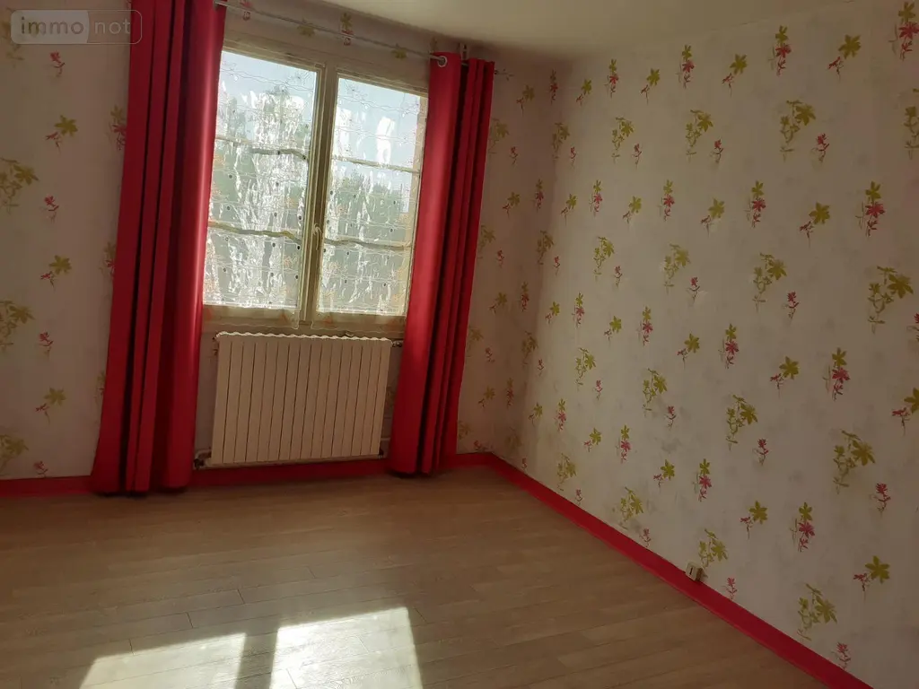 Maison a vendre Saint-Aubin-de-Locquenay 72130 Sarthe 72 125 m2 7 pièces 145950 euros MA388 004