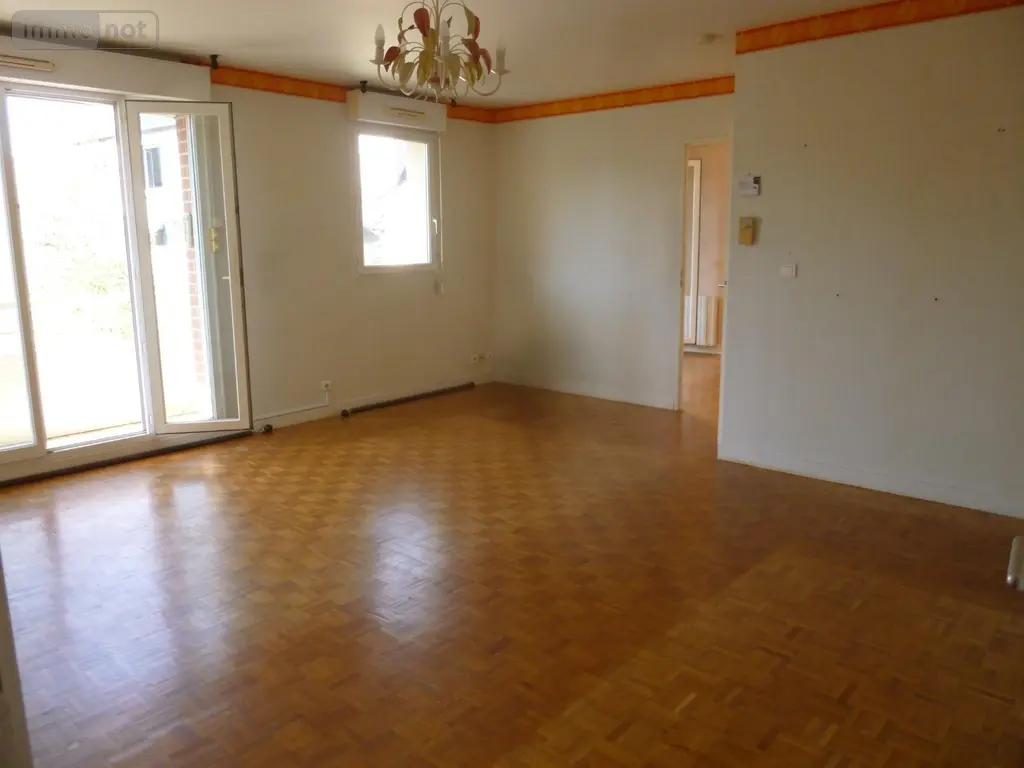 Appartement a vendre Cosne-Cours-sur-Loire 58200 Nièvre 58 82 m2 4 pièces 178500 euros ST 259 002