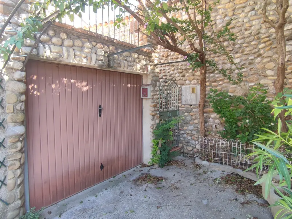 Maison a vendre Oraison 04700 Alpes-de-Haute-Provence 04 100 m2 4 pièces 219300 euros 1596 014