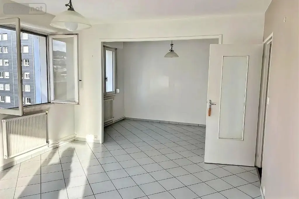 Appartement a vendre Clermont-Ferrand 63000 Puy-de-Dôme 63 80 m2 4 pièces 156000 euros 1002353 002