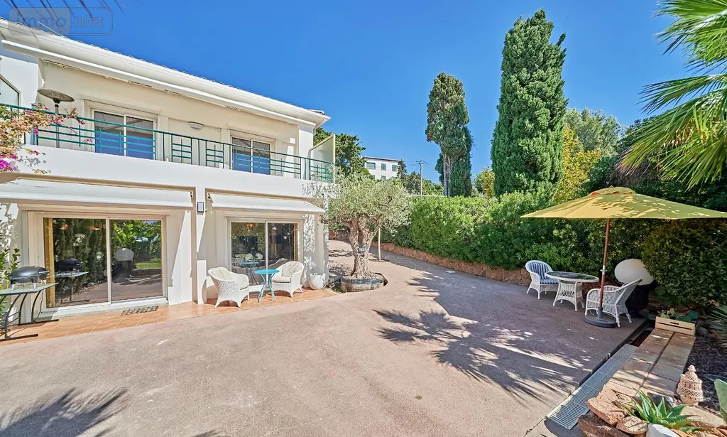 Maison a vendre Saint-Raphaël 83700 Var 83 97 m2 8 pièces 1390000 euros 1001053 012