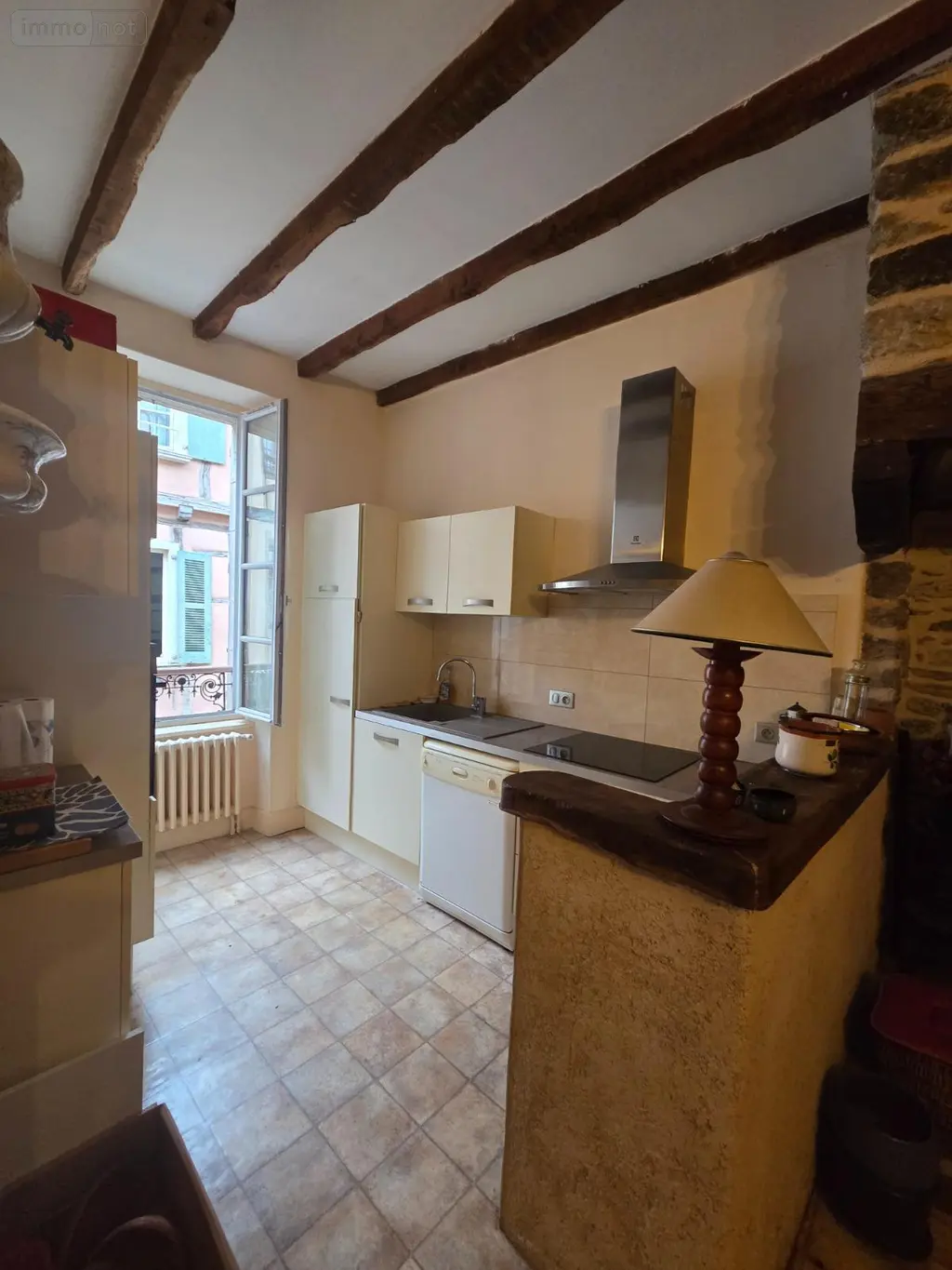 Immeuble de rapport a vendre Sauveterre-de-Rouergue 12800 Aveyron 12 241 m2 12 pièces 190000 euros 1180 003