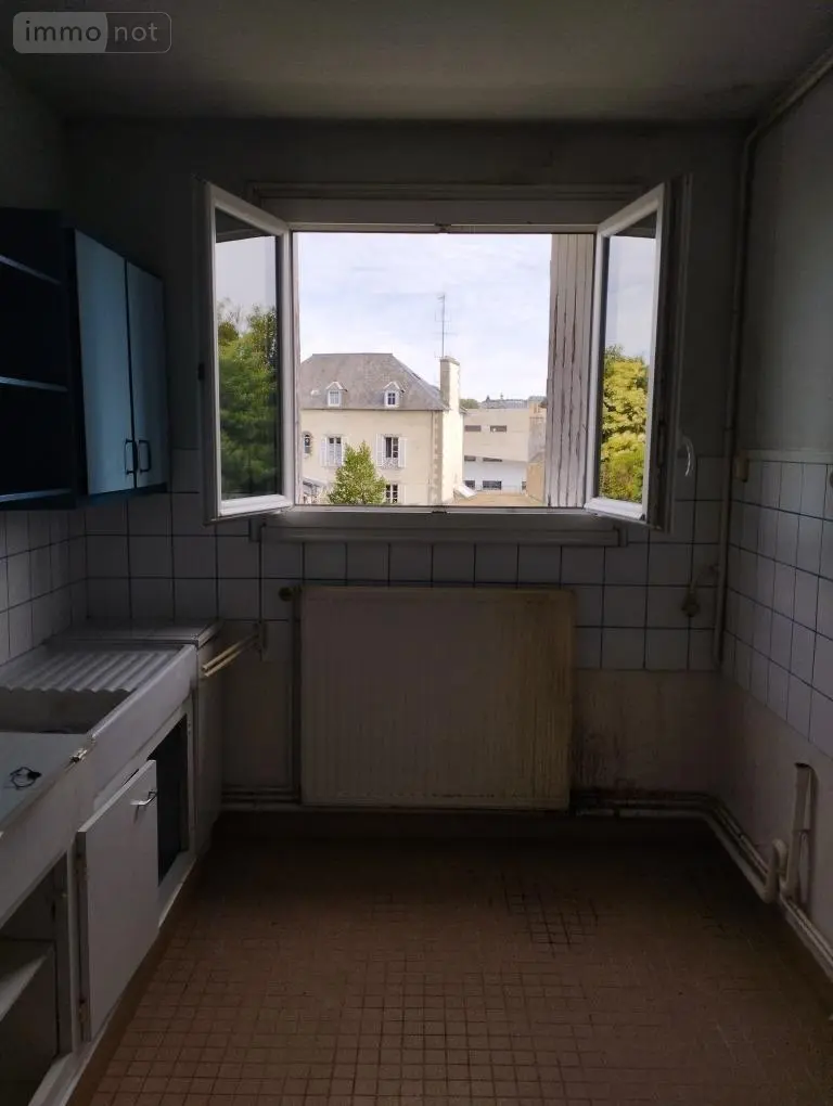 Appartement a vendre Guingamp 22200 Côtes-d'Armor 22 53 m2 4 pièces 98766 euros 00409FR 003