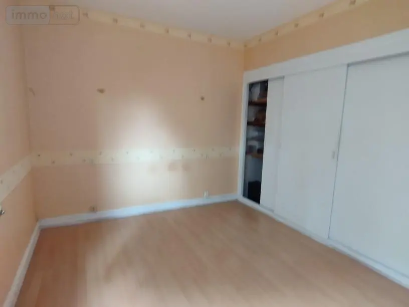 Appartement a vendre Guingamp 22200 Côtes-d'Armor 22 53 m2 4 pièces 98766 euros 00409FR 005