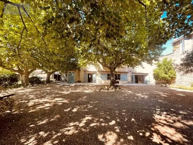 Propriete a vendre Montpellier 34000 Hérault 34 290 m2 10 pièces 945000 euros 1051976 002