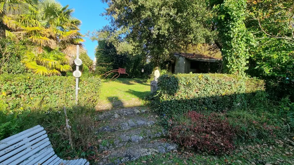 Maison a vendre Meschers-sur-Gironde 17132 Charente-Maritime 17 86 m2 7 pièces 472500 euros 1889 MER PROCHE : 2 maisons 003