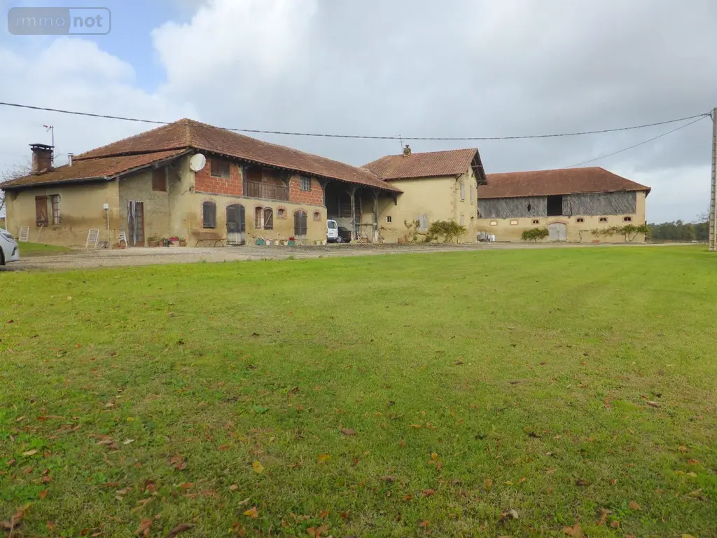 Bien agricole a vendre Cap d'Astarac 32140 Gers 32 350 m2 15 pièces 985800 euros 25011 001