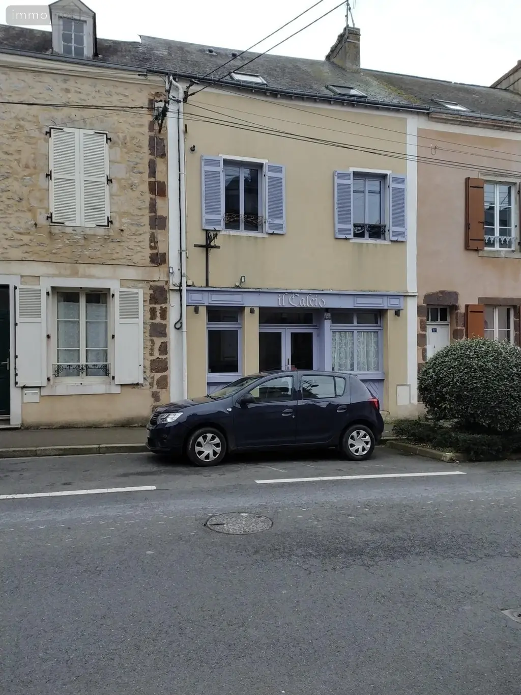 Immeuble de rapport a vendre Fresnay-sur-Sarthe 72130 Sarthe 72 148 m2 5 pièces 99750 euros MA398 001