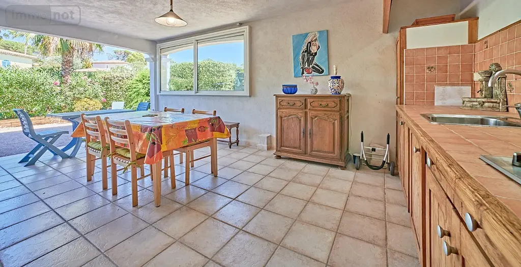 Maison a vendre Saint-Raphaël 83530 Var 83 200 m2 6 pièces 1370000 euros 1001076 005
