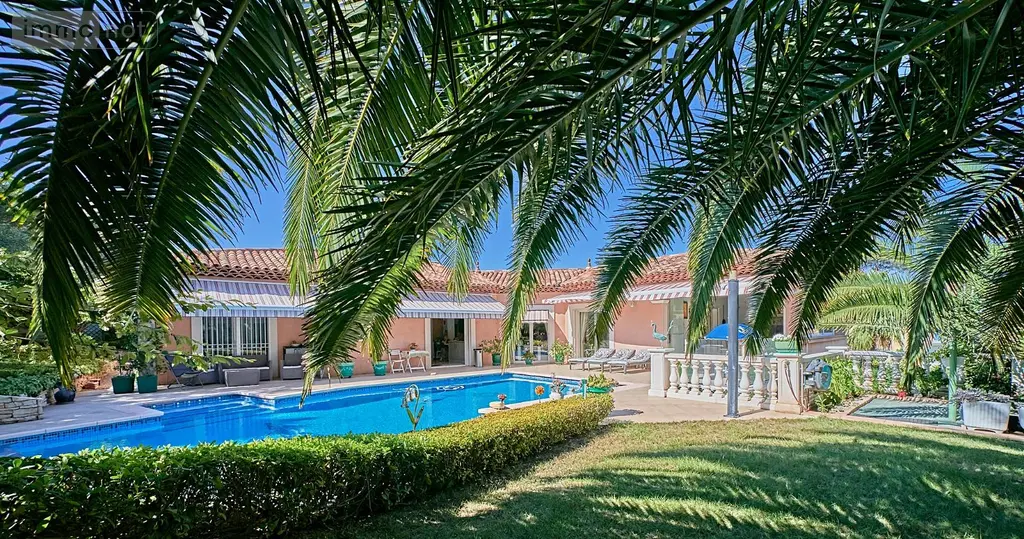 Maison a vendre Saint-Raphaël 83530 Var 83 200 m2 6 pièces 1370000 euros 1001076 001