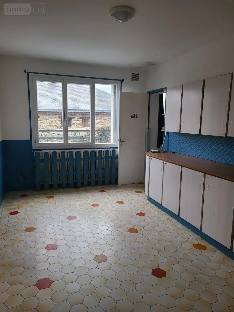 Maison a vendre Fresnay-sur-Sarthe 72130 Sarthe 72 121 m2 6 pièces 145425 euros MA403 002