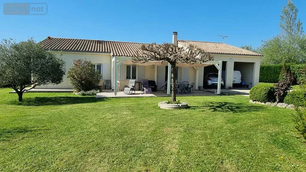 Maison a vendre Jonzac 17500 Charente-Maritime 17 169 m2 6 pièces 278250 euros 1905 001