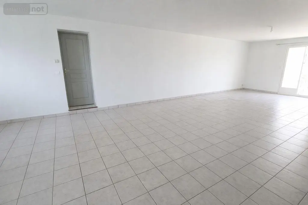 Maison a vendre Jonzac 17500 Charente-Maritime 17 169 m2 6 pièces 278250 euros 1905 006