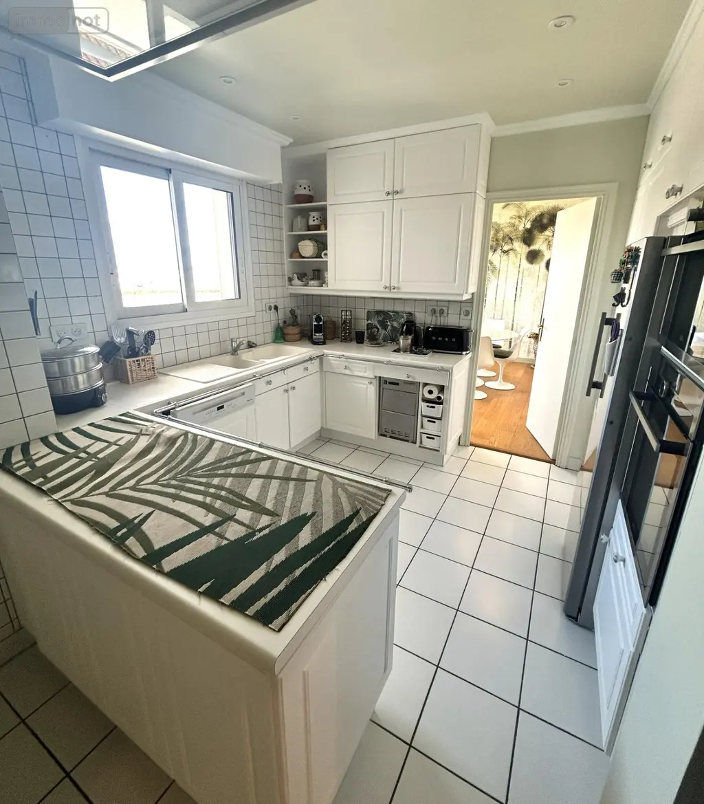 Appartement a vendre Royan 17200 Charente-Maritime 17 144 m2 4 pièces 1014700 euros FD/JOM/26-16 006