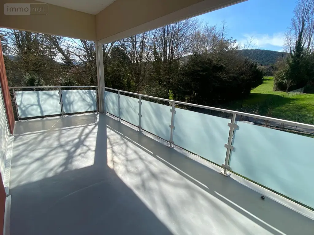 Location appartement La Roche-Vineuse 71960 Saône-et-Loire 71 84 m2 4 pièces 1027 euros location_appartement_com_71371_71960 003