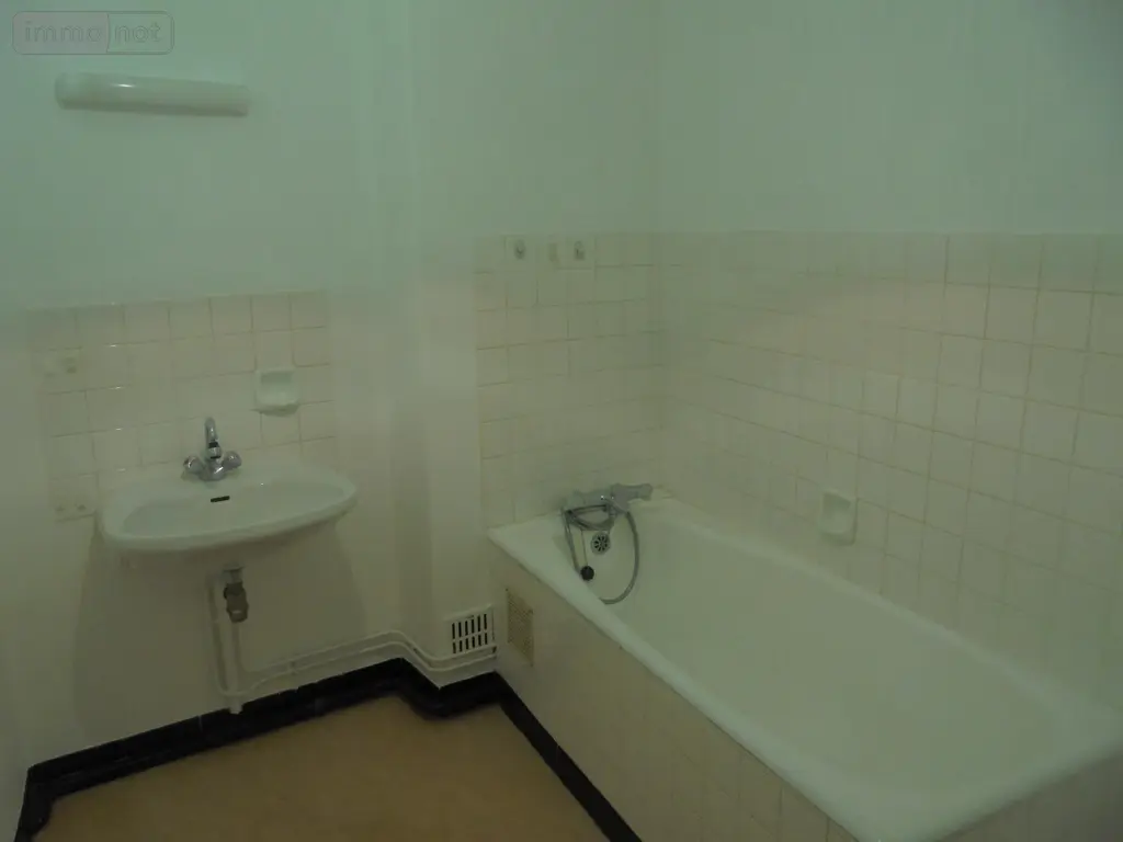 Location appartement Avallon 89200 Yonne 89 83 m2 4 pièces 725 euros APPARTEMENT T4 006