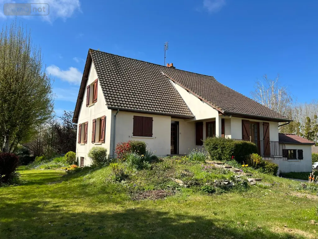Maison a vendre Le Mêle-sur-Sarthe 61170 Orne 61 136 m2 8 pièces 253200 euros GR 001