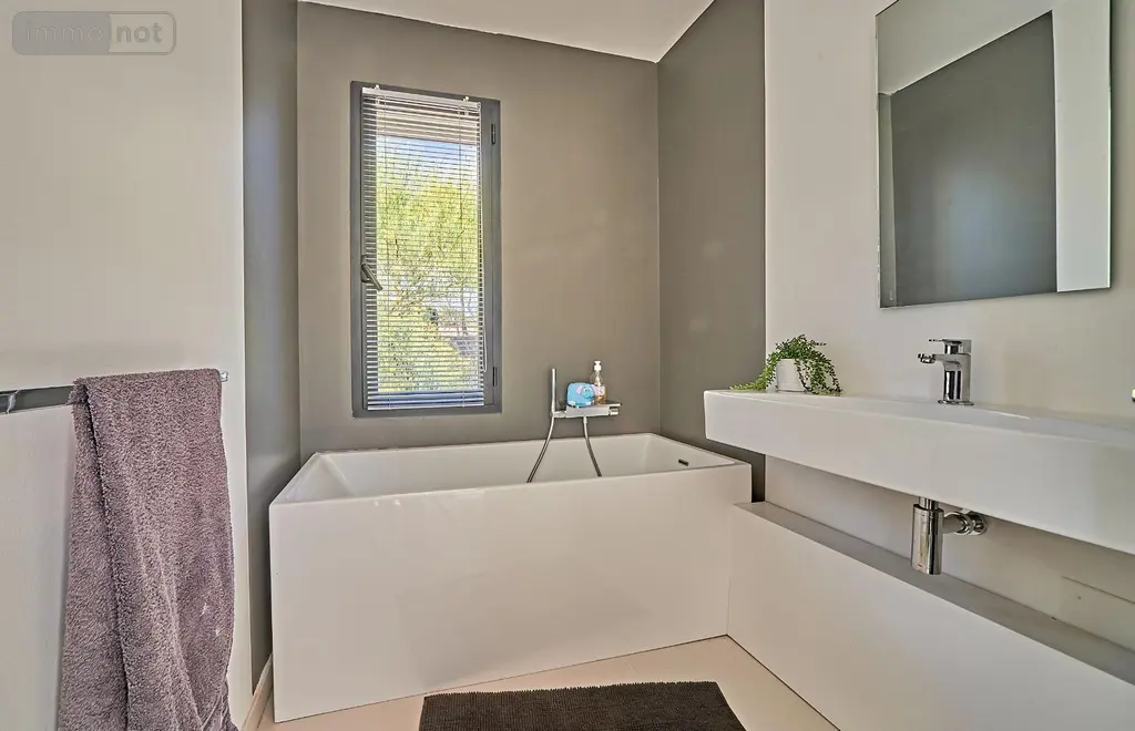 Maison a vendre Saint-Raphaël 83700 Var 83 240 m2 10 pièces 1590000 euros 1000889 011
