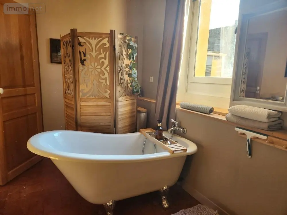 Maison a vendre Saint-Sauveur-en-Puisaye 89520 Yonne 89 210 m2 9 pièces 318000 euros Ref 104 008