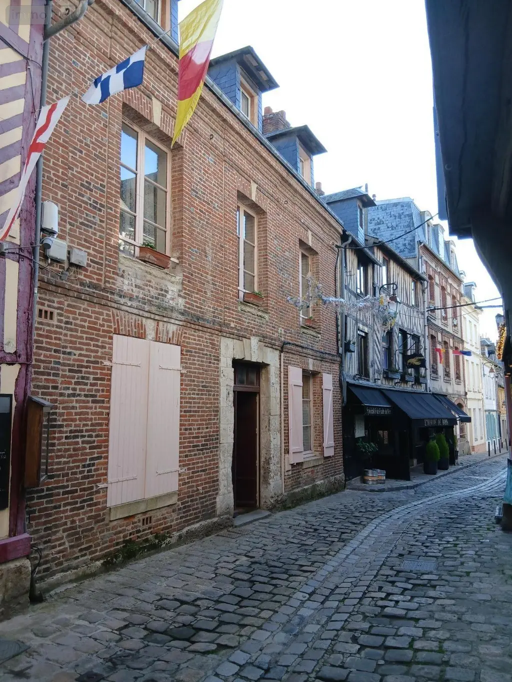 Immeuble de rapport a vendre Honfleur 14600 Calvados 14 167 m2 372960 euros HO 860 001