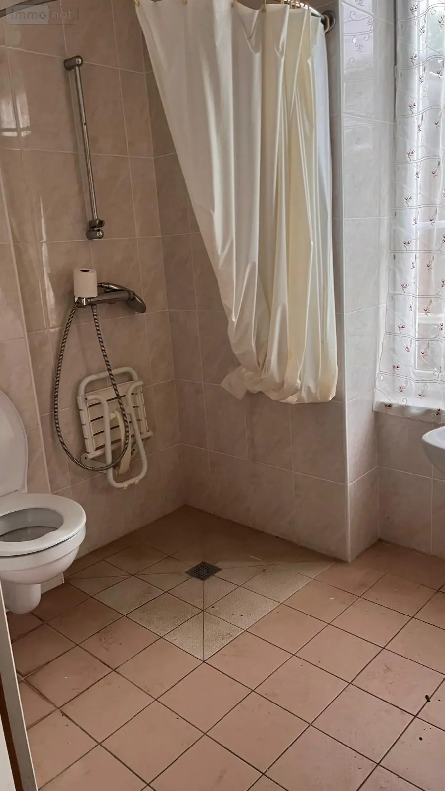 Maison a vendre Fresnay-sur-Sarthe 72130 Sarthe 72 102 m2 6 pièces 89250 euros MA406 004