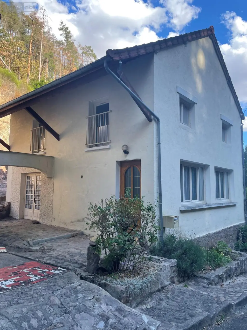 Location maison Avallon 89200 Yonne 89 84 m2 1 pièce 650 euros MAISON T4 001