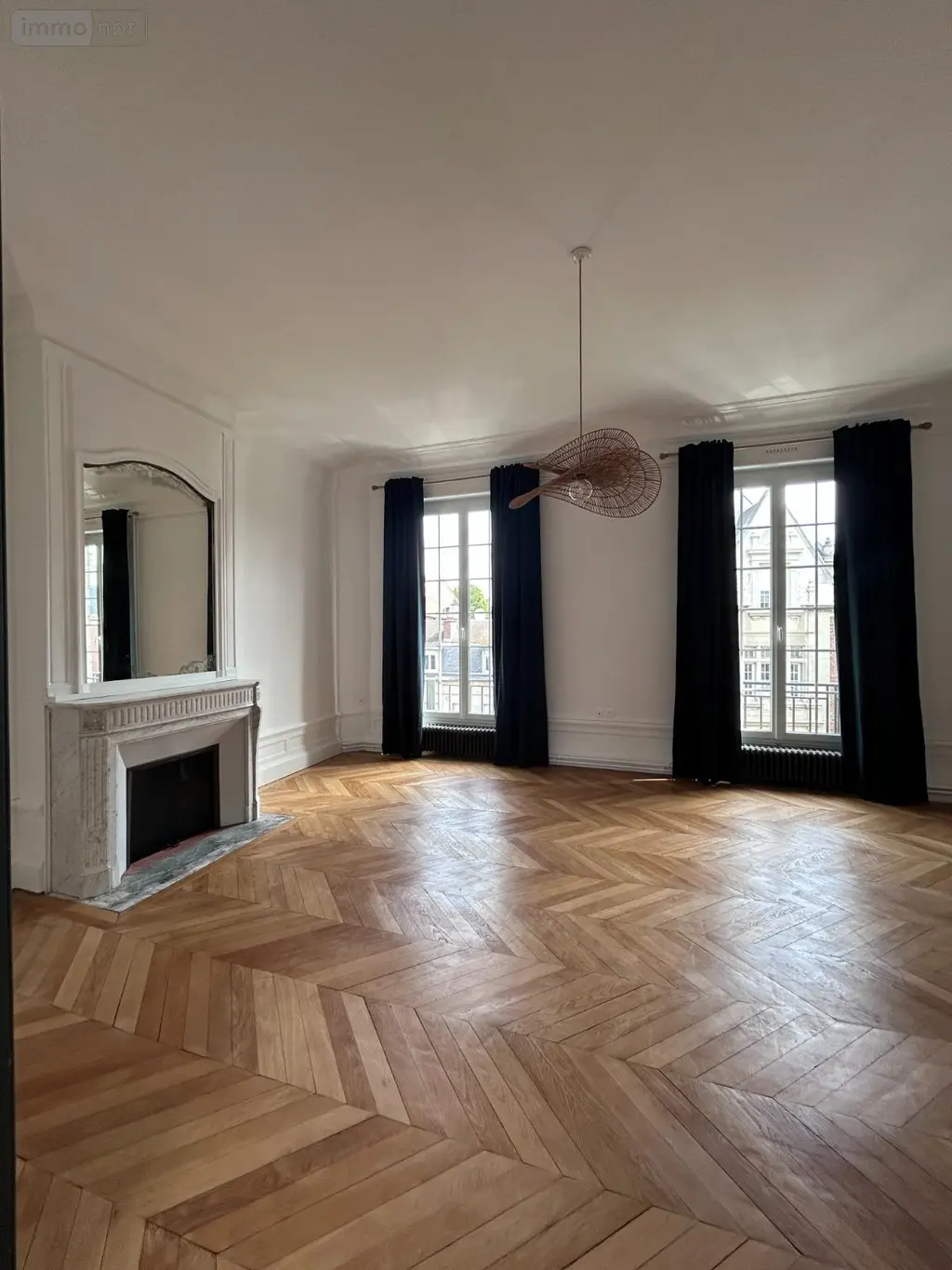Location appartement Péronne 80200 Somme 80 247 m2 5 pièces 1800 euros L0183 007