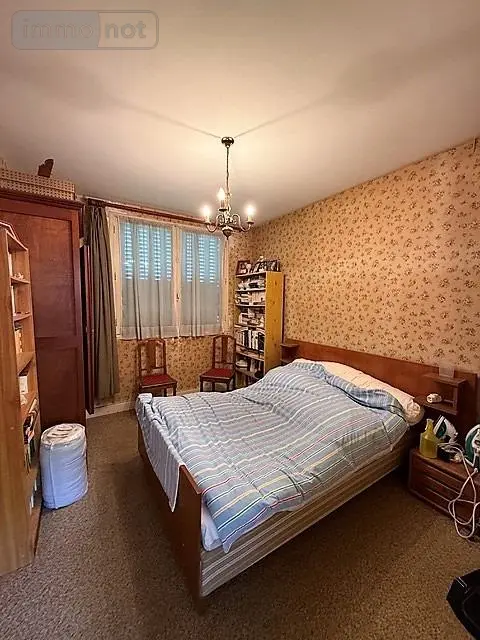 Immeuble de rapport a vendre Bort-les-Orgues 19110 Corrèze 19 152 m2 9 pièces 90000 euros M52 006
