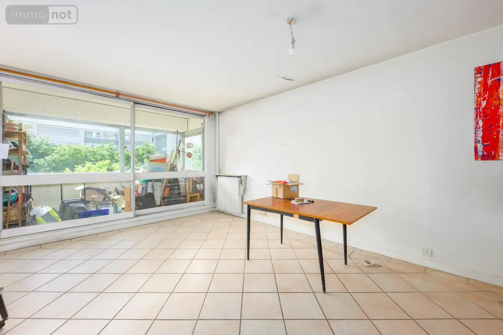 Appartement a vendre Paris 20e Arrondissement 75020 Paris 75 69 m2 3 pièces 530000 euros 3 PIECES RUE FONTARABIE 005