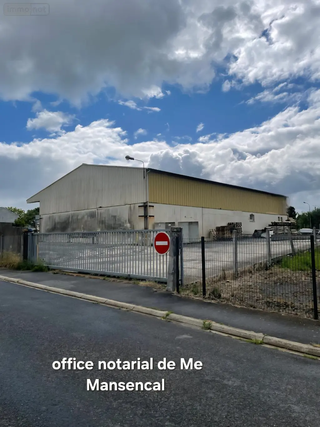 Fonds et murs commerciaux a vendre La Haye-Pesnel 50320 Manche 50 260000 euros batZALHP 003