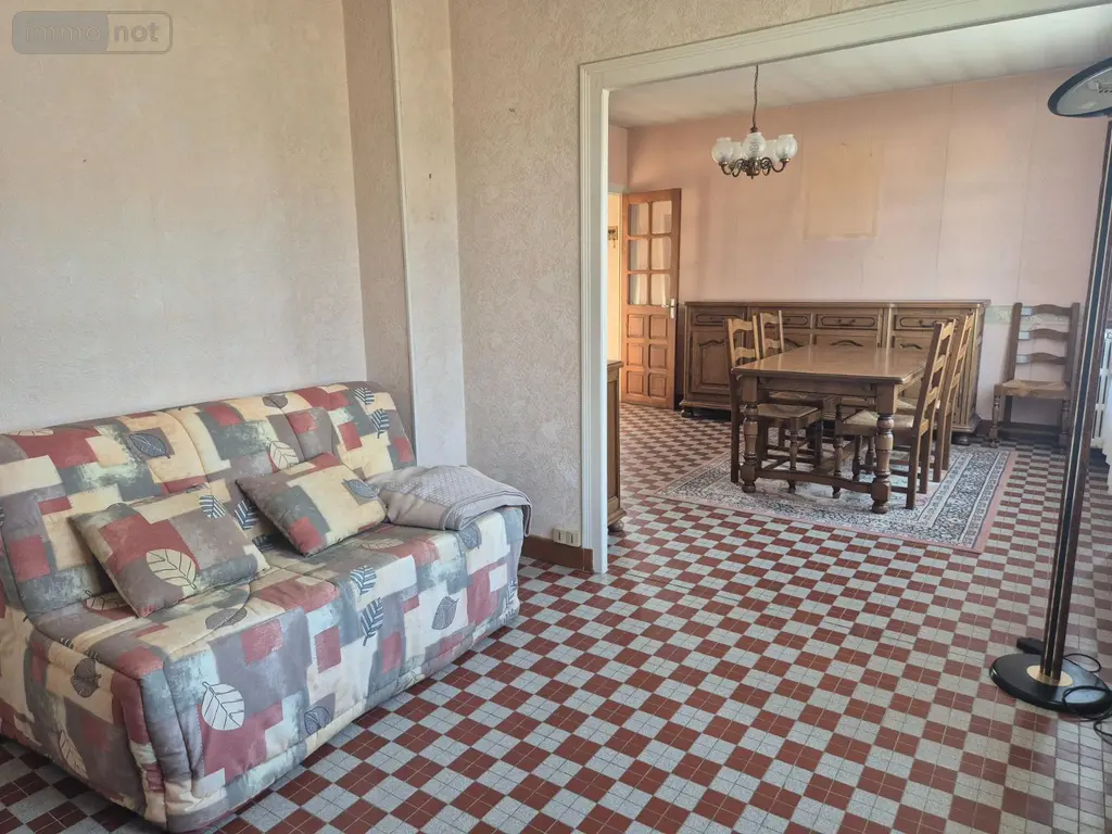 Maison a vendre Saint-Amand-en-Puisaye 58310 Nièvre 58 68 m2 4 pièces 78000 euros Ref 108 004
