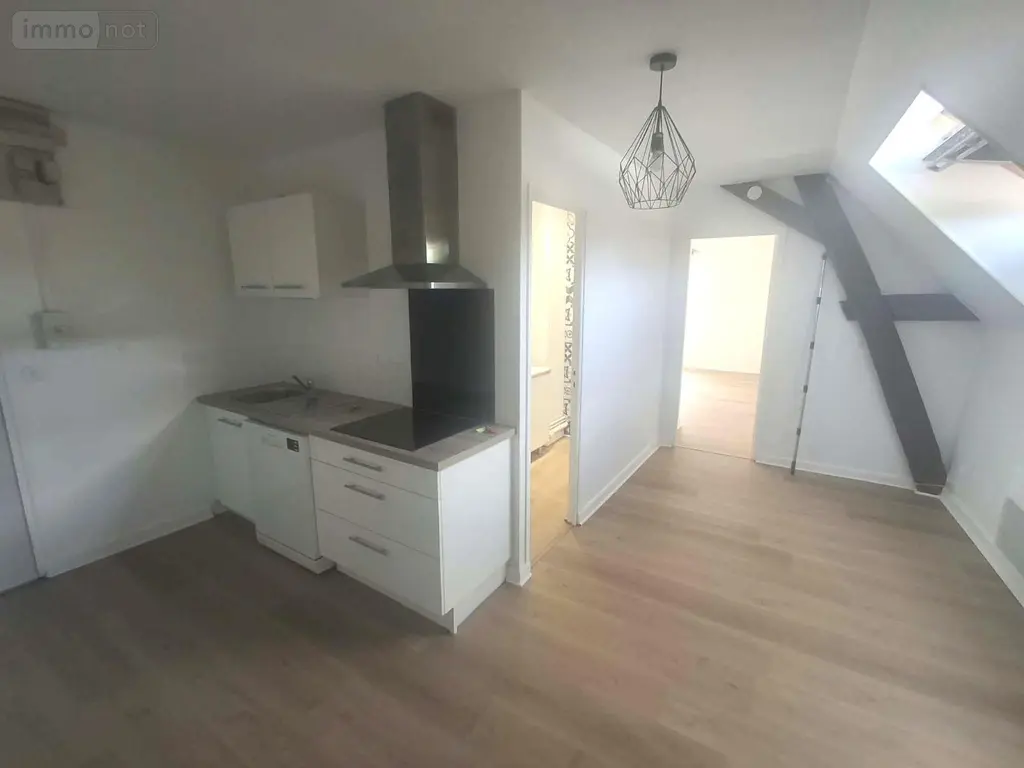 Location appartement Givry 71640 Saône-et-Loire 71 41 m2 2 pièces 585 euros type 2 à GIVRY 001