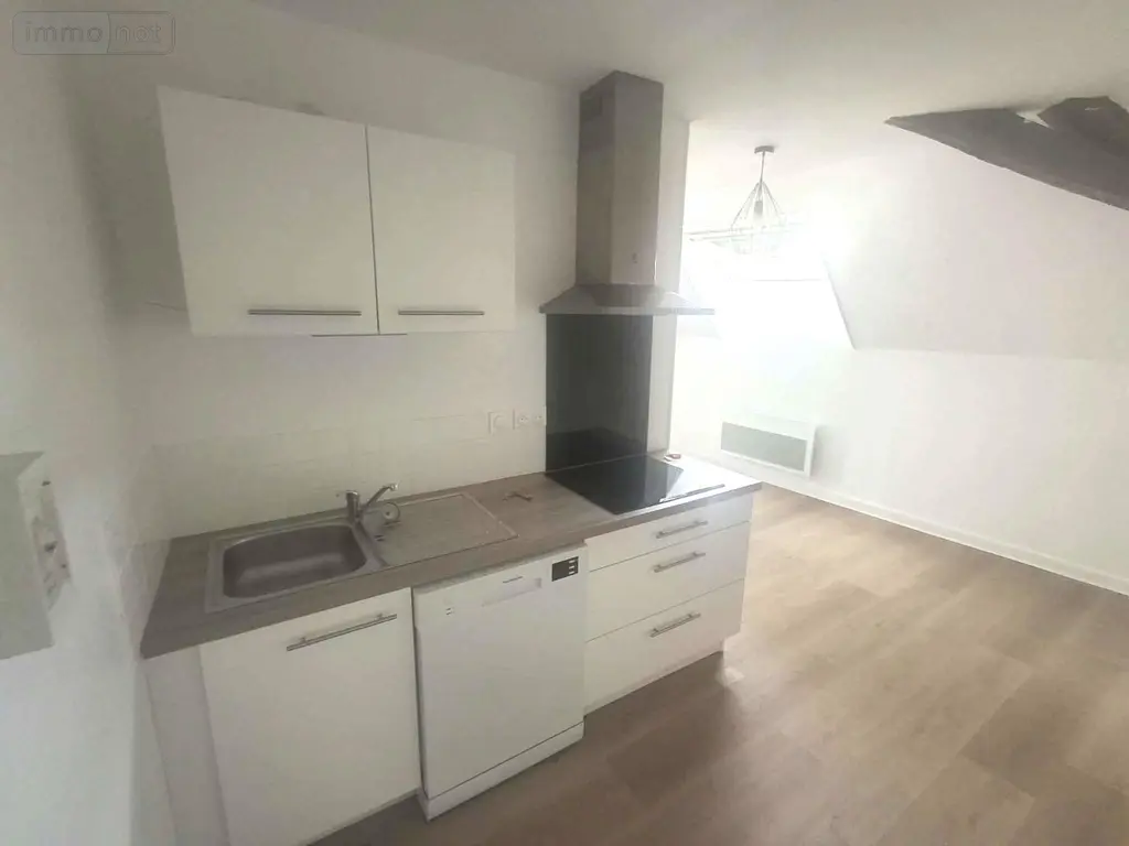 Location appartement Givry 71640 Saône-et-Loire 71 41 m2 2 pièces 585 euros type 2 à GIVRY 005