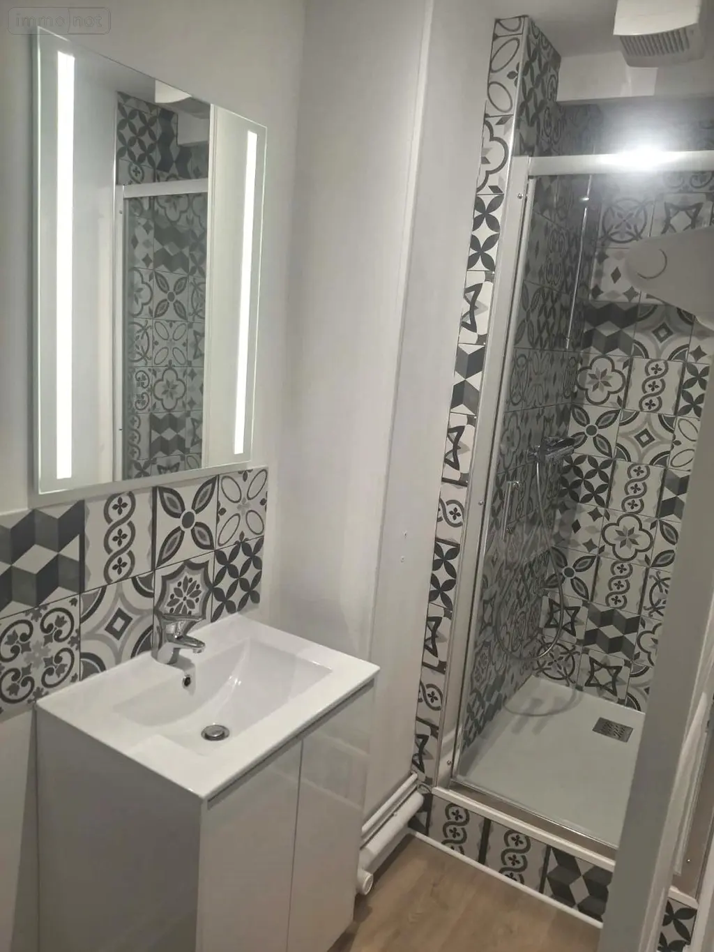 Location appartement Givry 71640 Saône-et-Loire 71 41 m2 2 pièces 585 euros type 2 à GIVRY 006