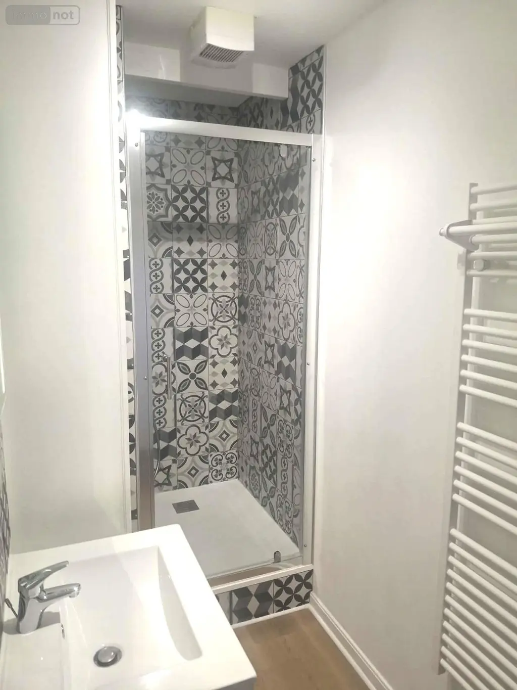 Location appartement Givry 71640 Saône-et-Loire 71 41 m2 2 pièces 585 euros type 2 à GIVRY 003