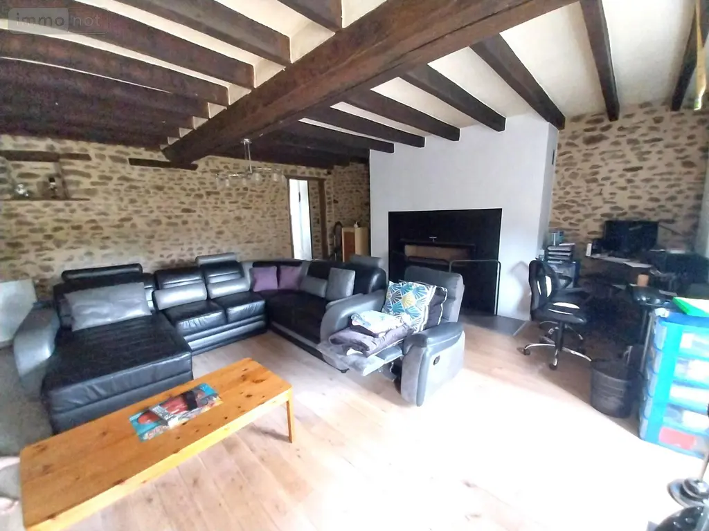 Maison a vendre La Chapelle-au-Riboul 53440 Mayenne 53 156 m2 6 pièces 234450 euros 53090-470 008