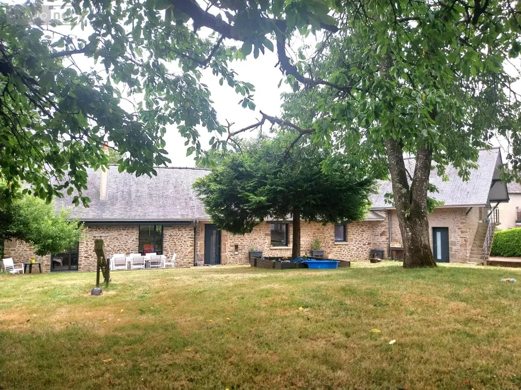 Maison a vendre La Chapelle-au-Riboul 53440 Mayenne 53 156 m2 6 pièces 234450 euros 53090-470 002
