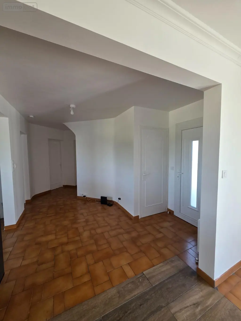 Location maison Domecy-sur-Cure 89450 Yonne 89 130 m2 1 pièce 1200 euros MAISON T5 011