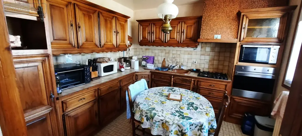 Maison a vendre Illiers-Combray 28120 Eure-et-Loir 28 139 m2 7 pièces 170000 euros LB0701 004